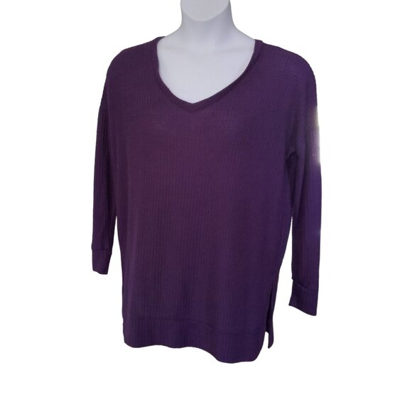 Zenana Outfitters Purple Waffle Knit V-Neck Long Sleeve Pullover Top Size Small - Picture 2 of 7